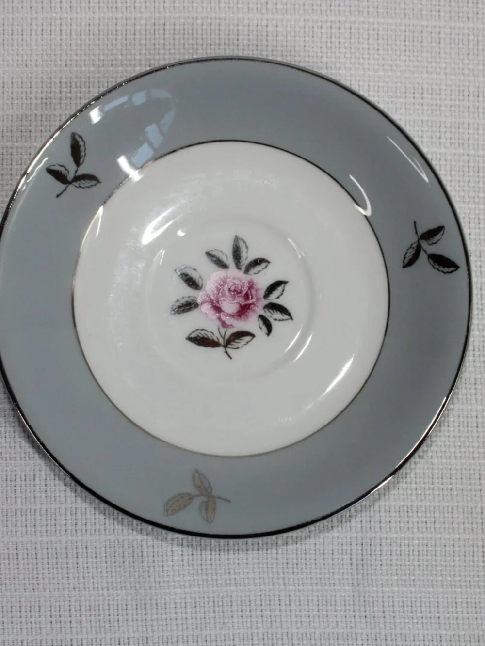 Seyei 'Bella Maria' Gray/White/Silver/Floral Set of (2) Teacups & Saucers